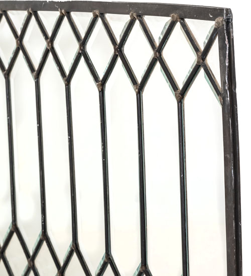  VICTORIAN ARTS & CRAFTS CONTEMPORARY